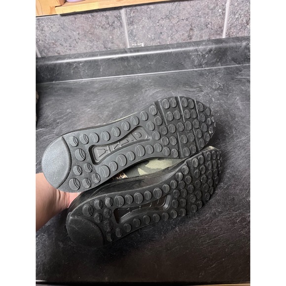 Steve‎ Madden Camouflage Leopard Print Slip On Sneakers 9M - Picture 5 of 5